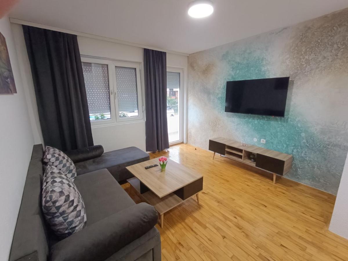 Finesi Apartments 3 オフリド エクステリア 写真