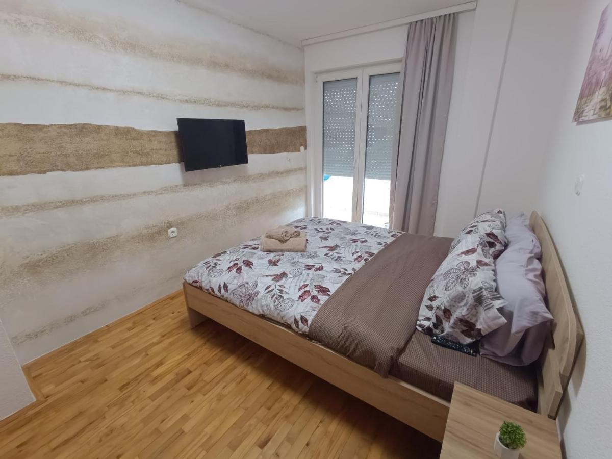 Finesi Apartments 3 オフリド エクステリア 写真